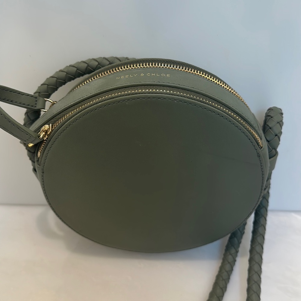 Neely and Chloe canteen bag army green